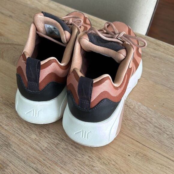 Nike air max 200 bronze redand black sneaker size 9.5 - Picture 7 of 8